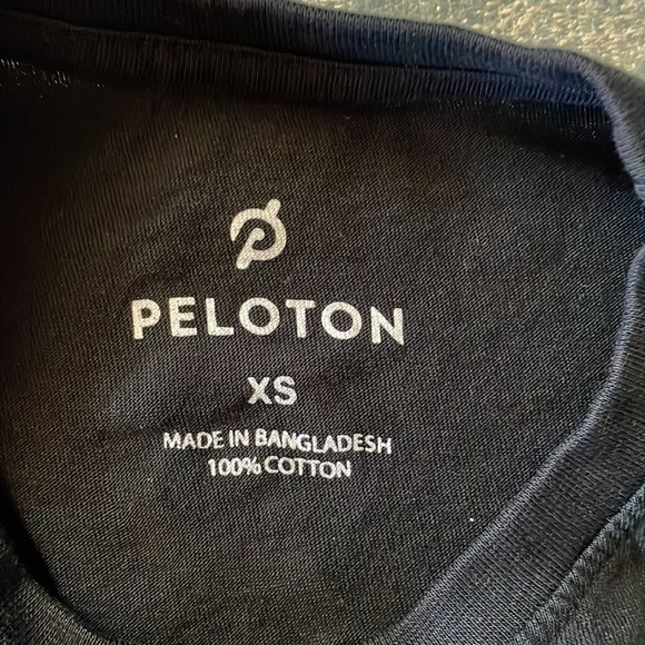 Brand new Peloton century ride t-shirt size xs - Picture 4 of 4